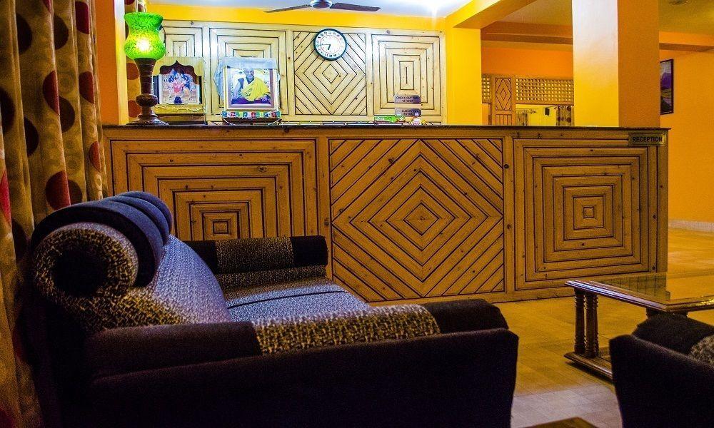 Fabhotel Greenwoods Inn دارامشالا المظهر الخارجي الصورة